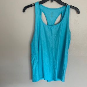 2 workout tanks!!! dif brands // dif colors ???